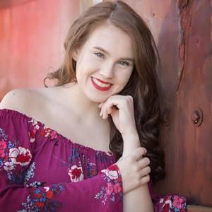 Meet your Posher, Abigail